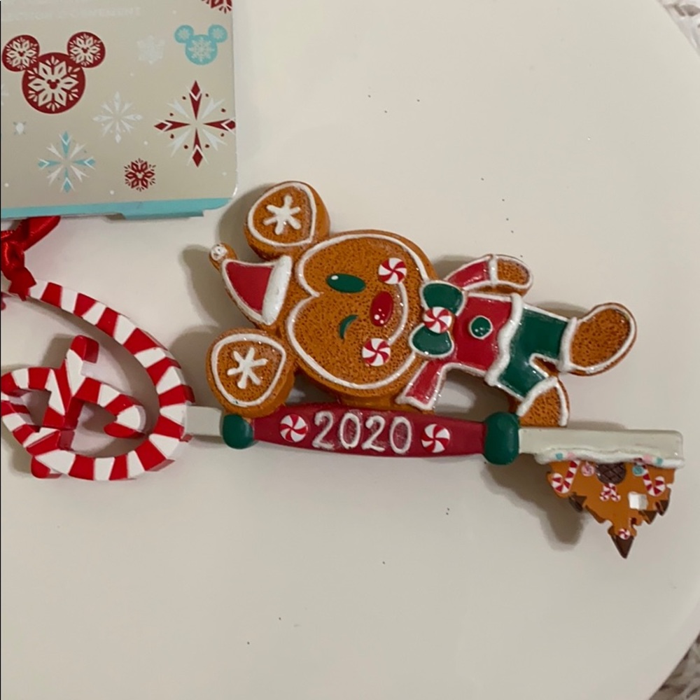 Disney Mickey Sketchbook 2020 Ornament - Picture 3 of 4